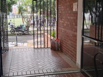 APARTAMENTO 4 PISO EN  LA FLORA
