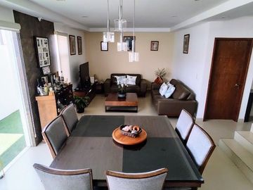 CASA EN VENTA REAL DE SCHOENSTATT