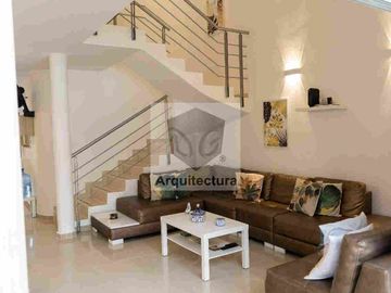 ESPECTACULAR CASA DE DESCANSO, REMODELADA EN GIRARDOT