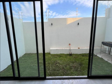 Hermosa Casa en Venta Capital Norte, Valle Imperial, Zapopan