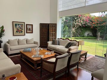 VENTA DE CASA EN CONDOMINO EL LA MOLINA