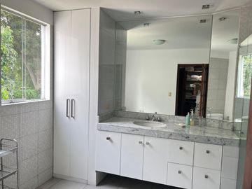 VENTA DE CASA EN CONDOMINO EL LA MOLINA