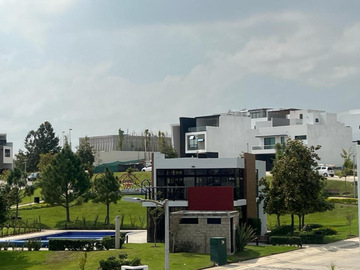 Hermosa Casa en Venta Valle Imperial, Zapopan