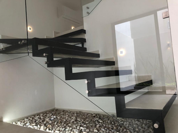 Hermosa Casa en Venta Valle Imperial, Zapopan