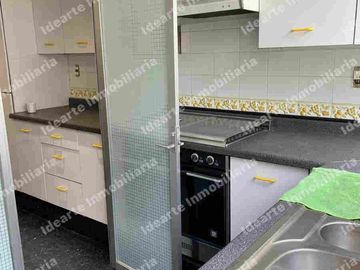 Casa en venta para remodelar en Romero de Terrenos.