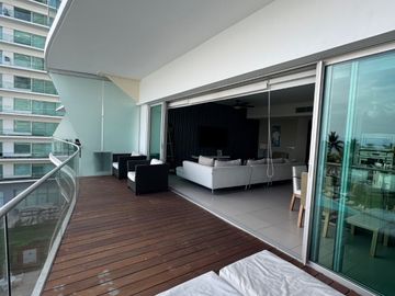 Departamento de lujo en venta en Icon, Puerto Vallarta.