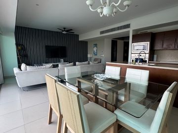 Departamento de lujo en venta en Icon, Puerto Vallarta.