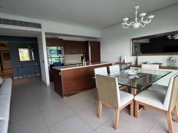 Departamento de lujo en venta en Icon, Puerto Vallarta.