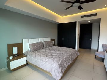 Departamento de lujo en venta en Icon, Puerto Vallarta.