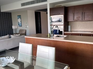 Departamento de lujo en venta en Icon, Puerto Vallarta.