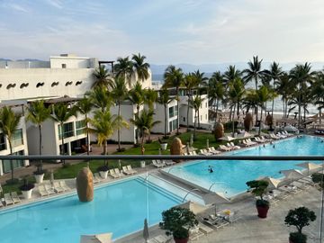 Departamento de lujo en venta en Icon, Puerto Vallarta.