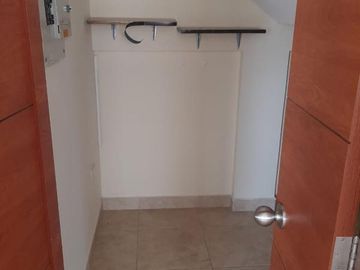 CASA EN VENTA CONJUNTO OASIS DE LA HACIENDA, SANGOLQUI