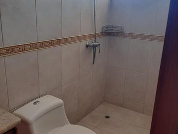 CASA EN VENTA CONJUNTO OASIS DE LA HACIENDA, SANGOLQUI