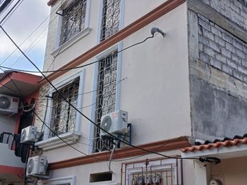Casa rentera en venta  Sauces 3