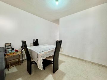 venta de casa en col Juan Pablo cerca de arboleda de jacarandás por periferico