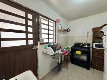 venta de casa en col Juan Pablo cerca de arboleda de jacarandás por periferico