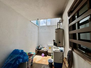 venta de casa en col Juan Pablo cerca de arboleda de jacarandás por periferico