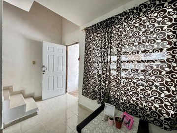 venta de casa en col Juan Pablo cerca de arboleda de jacarandás por periferico