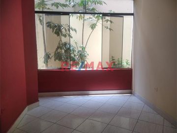 Vendo Departamento Primer Piso, Tipo Casa