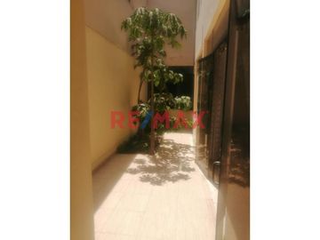 Vendo Departamento Primer Piso, Tipo Casa