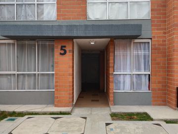 APARTAMENTO CONJUNTO PISTACHO OBRA GRIS