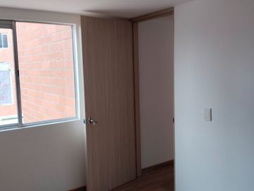 APARTAMENTO CONJUNTO PISTACHO OBRA GRIS