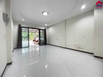 Semi-Detached House for Sale – Prime Location on Kotheng - Wat Somwang Road, Surat Thani