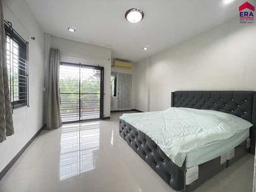 Semi-Detached House for Sale – Prime Location on Kotheng - Wat Somwang Road, Surat Thani