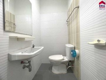 Semi-Detached House for Sale – Prime Location on Kotheng - Wat Somwang Road, Surat Thani