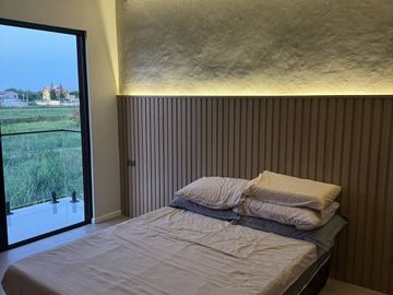 FOR SALE PRE-OWNED AND WELL MAINTAINED MODERN HOUSE IN MEXICO PAMPANGA