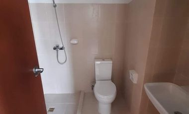 Rent to own 1 Bedroom condo for sale in Paseo De Roces near Greenbelt, Ayala