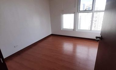 Rent to own 1 Bedroom condo for sale in Paseo De Roces near Greenbelt, Ayala