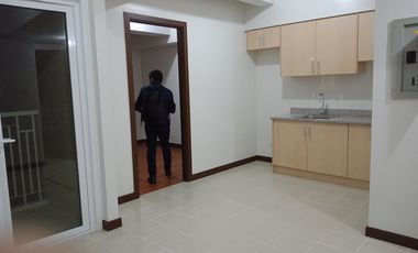 Rent to own 1 Bedroom condo for sale in Paseo De Roces near Greenbelt, Ayala