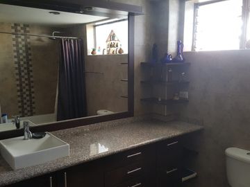 Vendo  Pent-house en sector La Carolina, Quito , Ecuador.