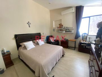 Linda Casa En Venta En Urb. El Golf