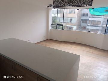 Venta Departamento de estreno 98m2 de  en San Borja