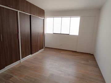 Venta Departamento de estreno 98m2 de  en San Borja