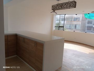 Venta Departamento de estreno 98m2 de  en San Borja