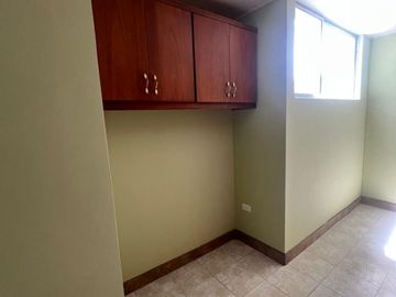 Vendo departamento 77M2, conjunto privado, Conocoto, Valle De Los Chillos