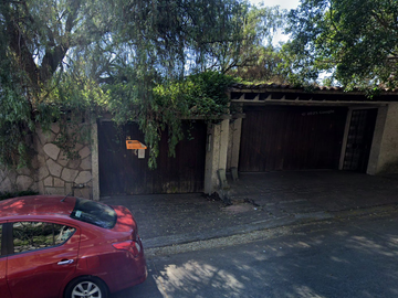 🏡 ¡Vive en la exclusividad de Lomas de la Herradura! 🌳