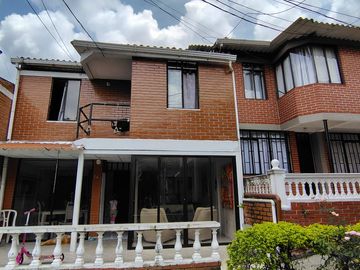 Venta Casa Dúplex en conjunto sector Los Molinos Dosquebradas