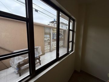 CASA NUEVA 185M2 EN GUAYACANES, PROXIMO AL PARQUE SAMANES