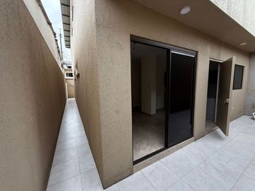 CASA NUEVA 185M2 EN GUAYACANES, PROXIMO AL PARQUE SAMANES