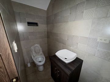 CASA NUEVA 185M2 EN GUAYACANES, PROXIMO AL PARQUE SAMANES