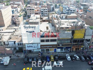 Local comercial en zona de alto flujo comercial | Los Olivos