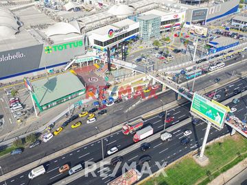 Local comercial en zona de alto flujo comercial | Los Olivos