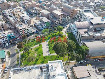 Local comercial en zona de alto flujo comercial | Los Olivos