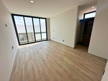 Residencia de lujo en La Vista Residencial, Querétaro. Ubicado frente al centro comercial Paseo Querétaro.