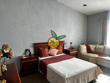 BONITA CASA REMODELADA EN COL. 8 DE JULIO, GUADALAJARA