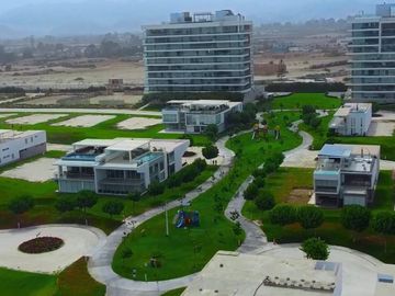 VENDO terreno de 300 m2 en La Jolla, Asia